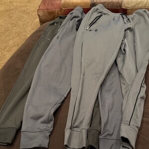 Under Armour Kids joggers  in Gray khaki and charcoal youth small set of 3